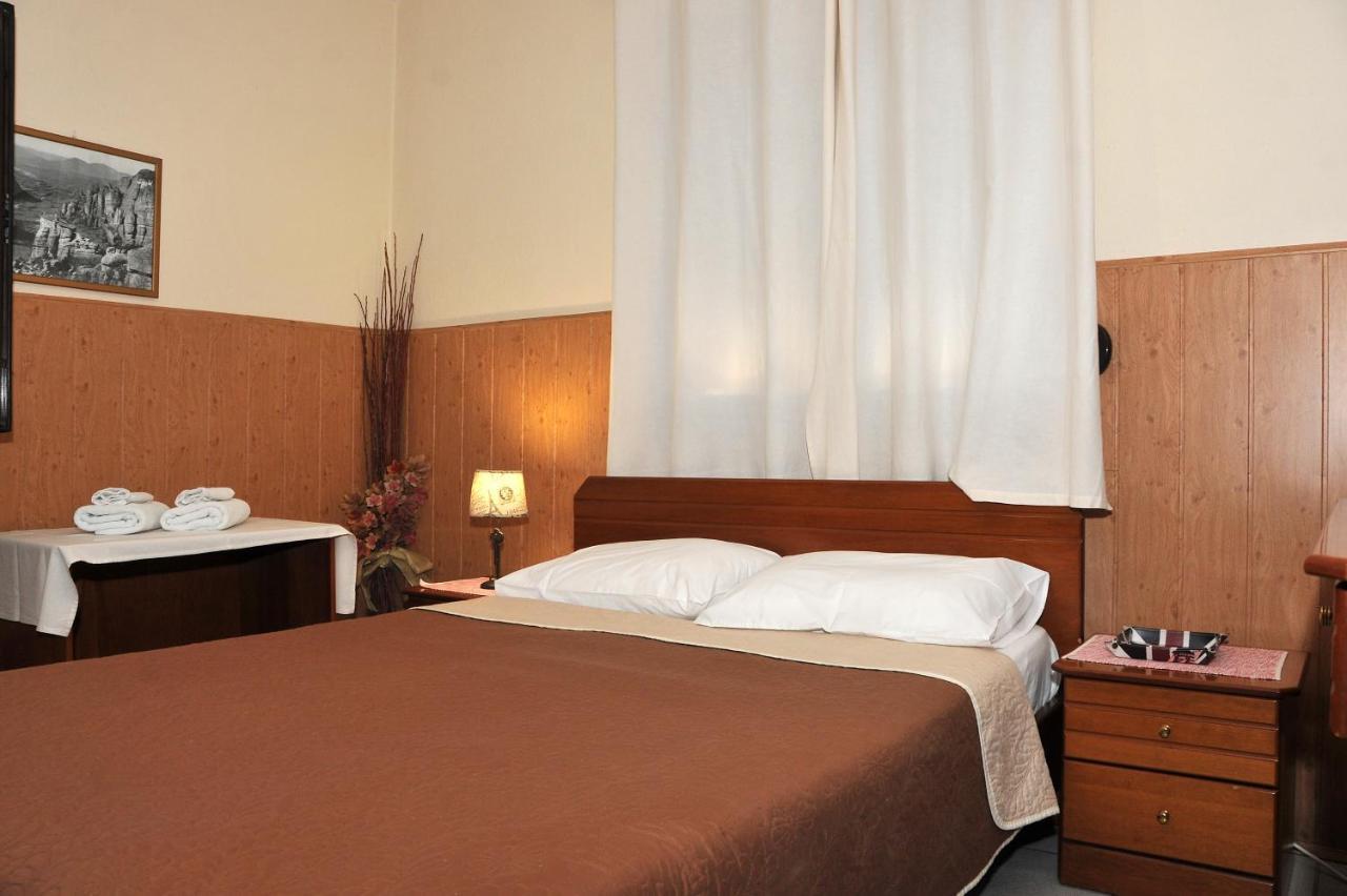Guesthouse Bloutsos Rooms Кастракион Экстерьер фото
