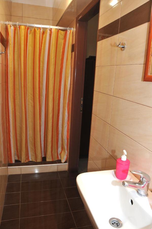 Guesthouse Bloutsos Rooms Кастракион Экстерьер фото